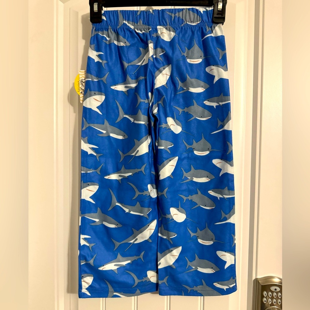 Adorable Aegean Apparel boys size 4 blue fleece shark pajama pants NWT